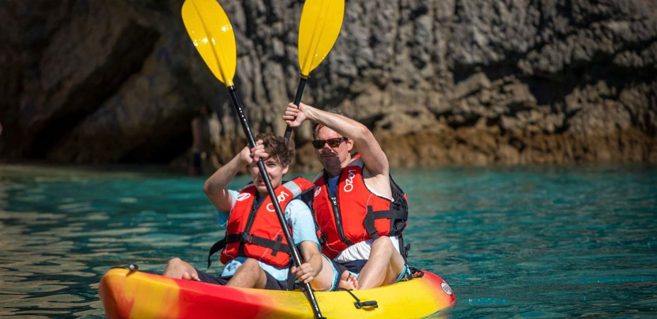 Excursion en kayak aux grottes de Benagil