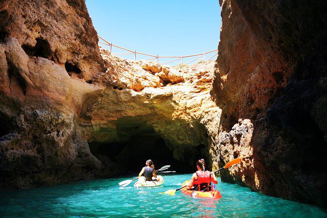 Excursion en kayak aux grottes de Benagil