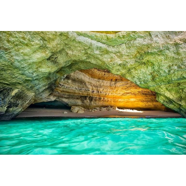 Passeio de Barco pelas Grutas de Benagil