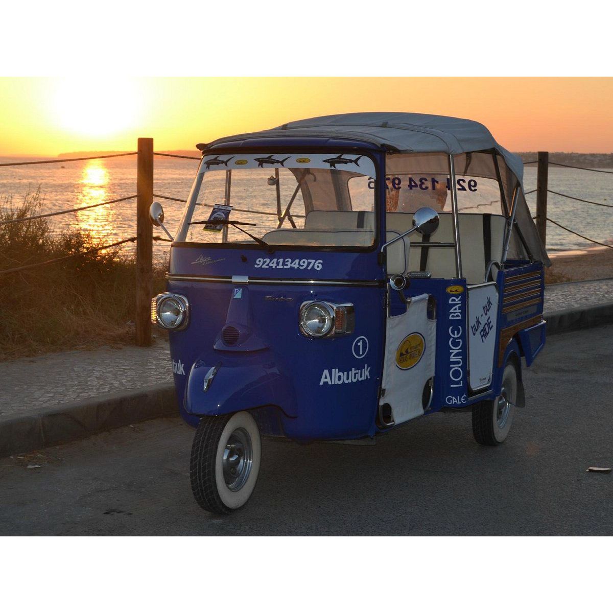 Passeio de Tuktuk Albufeira Town & Beaches
