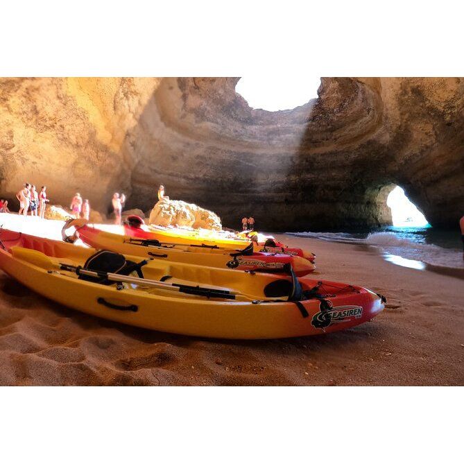 Passeio de Kayak às Grutas de Benagil