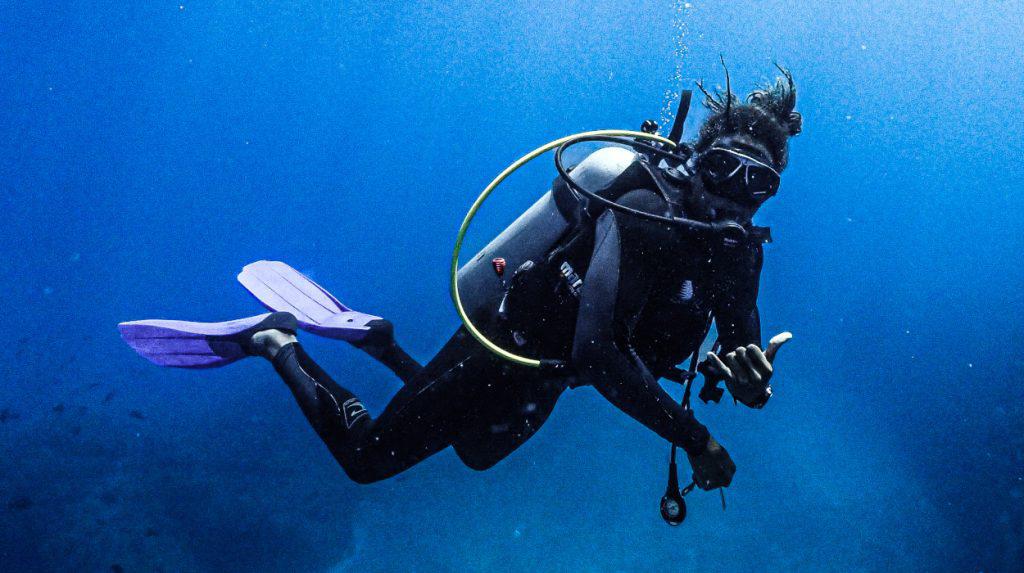 Mergulhos e Excursões Submarinas