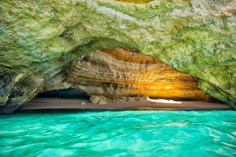 Excursion en bateau aux grottes de Benagil