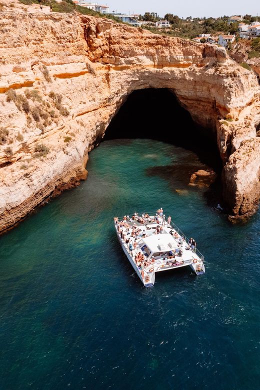 Tour en catamaran avec barbecue et bar ouvert