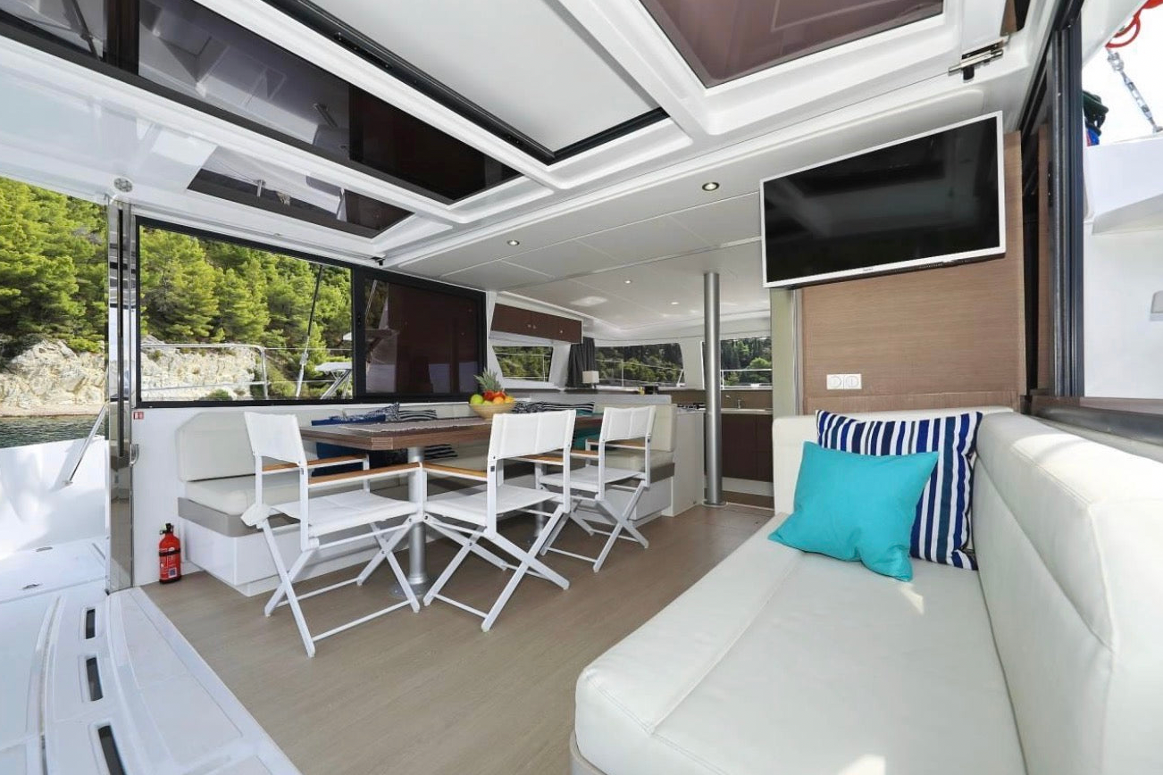 Lagos: Private Catamaran with Drinks and Snacks