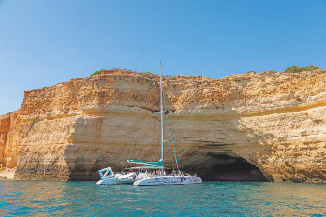 Portimão: Benagil Caves and Coastline Catamaran