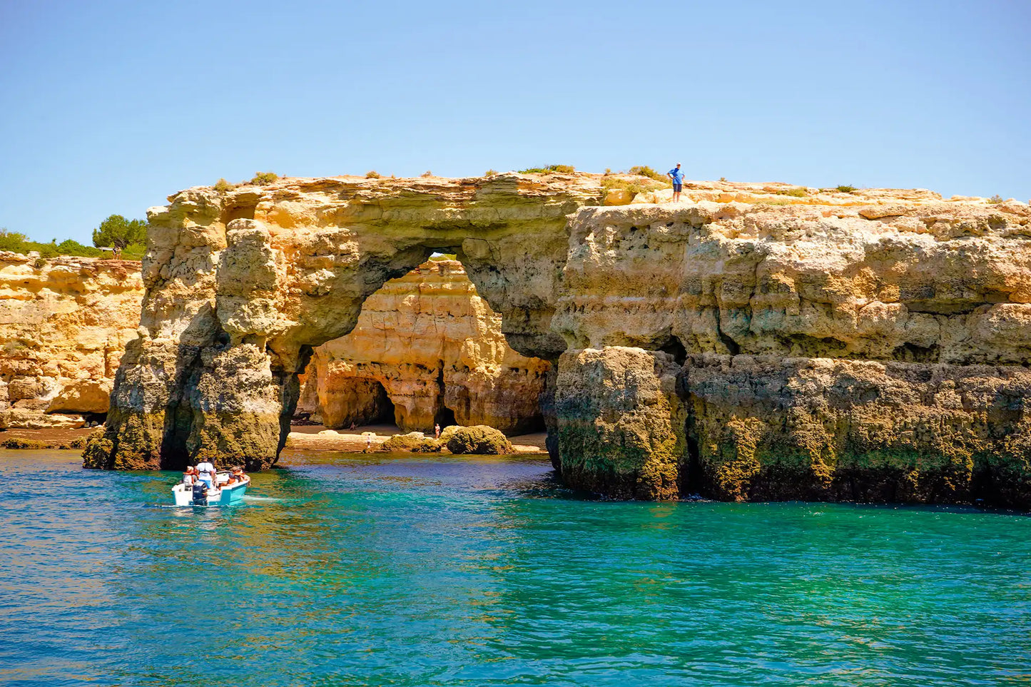 Portimão: Brunch and Benagil Caves