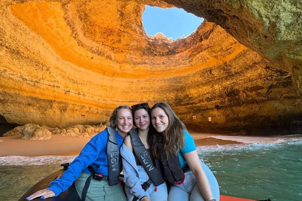 Portimao: Private Boat Tour to Benagil Caves