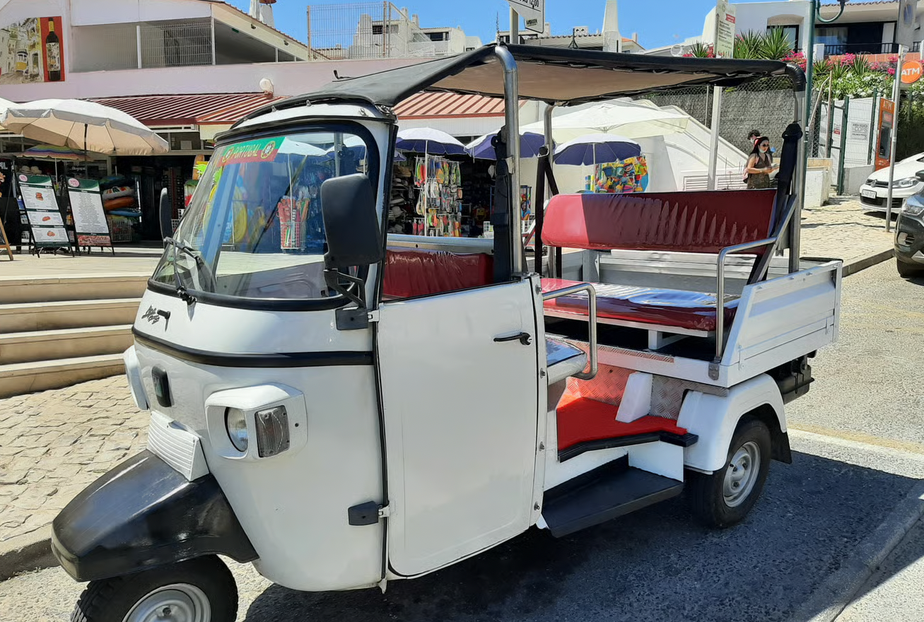 Albufeira: Tuk-Tuk Tour
