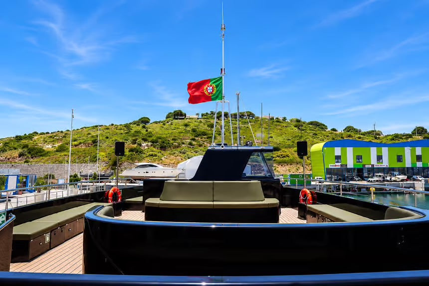 Albufeira: Brunch Cruise and Benagil Caves