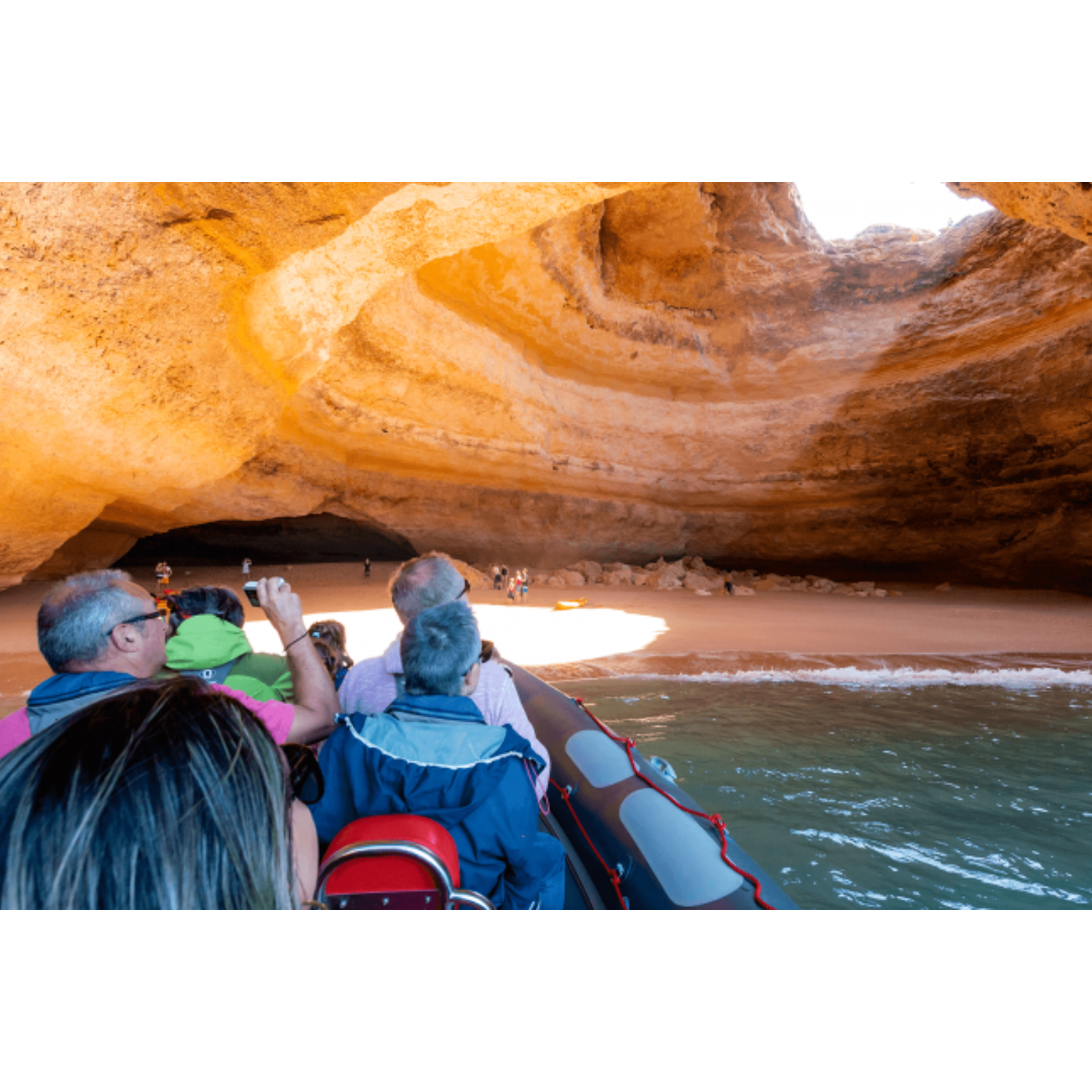 Albufeira: Private Dolphin & Caves Boat Tour