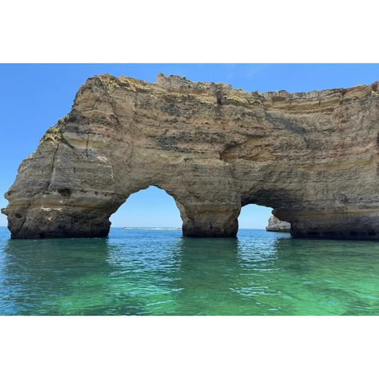 Portimao: Private Boat Tour to Benagil Caves