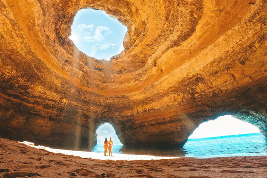 Passeio de Barco pelas Grutas de Benagil